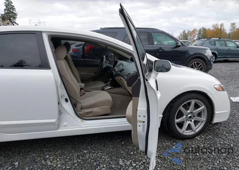 2009 Honda Civic Lx z USA, uszkodzony, nr VIN 19XFA16589E045384